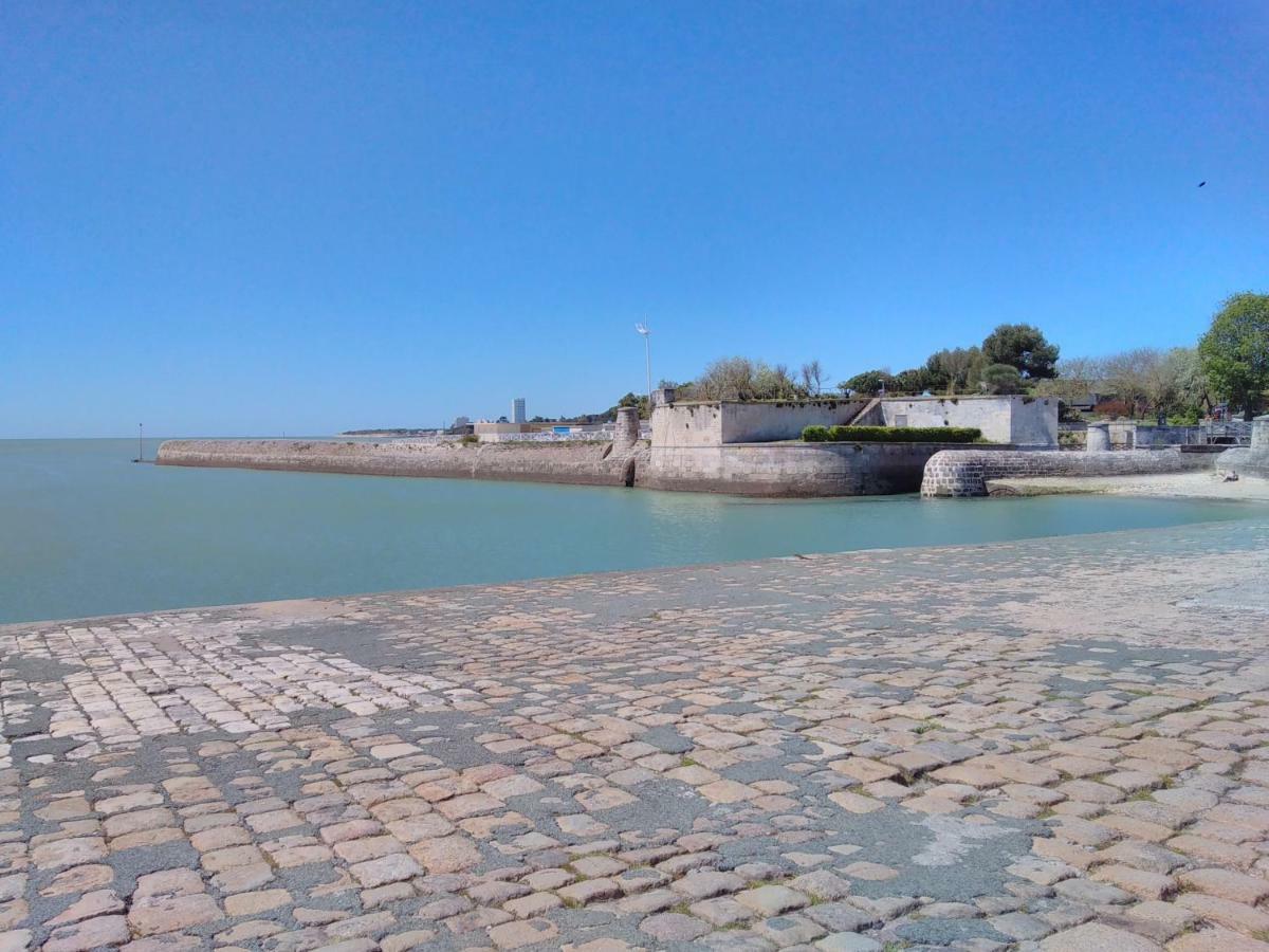 Sur Le Vieux Port, Centre De La Rochelle Apartment ลาโรแชล ภายนอก รูปภาพ